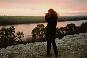 Finchy photographing the Murray River at Tailem Bend in 1988